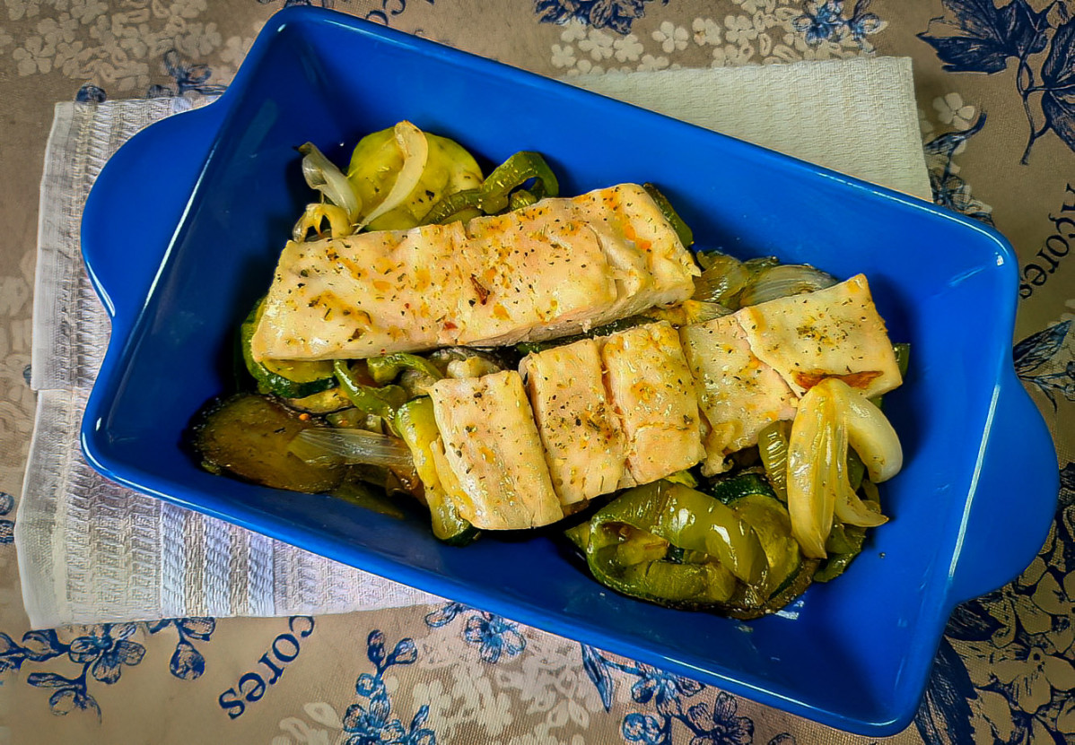 PERCA CON VERDURAS ASADAS